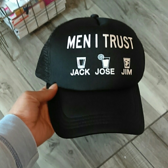 Charlotte Russe Accessories - Charlotte Russe Black Graphic Hat